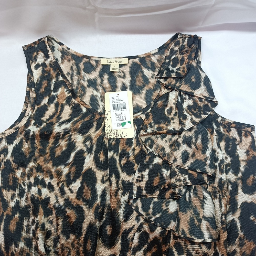 Brina & Em Womens L Leopard Print Ruffle Bubble Hem Sleeveless Blouse Tannin NWT - Picture 2 of 6